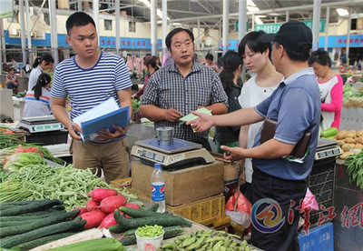 揭底電子秤作弊花招，質(zhì)監(jiān)教你如何識破缺斤短兩